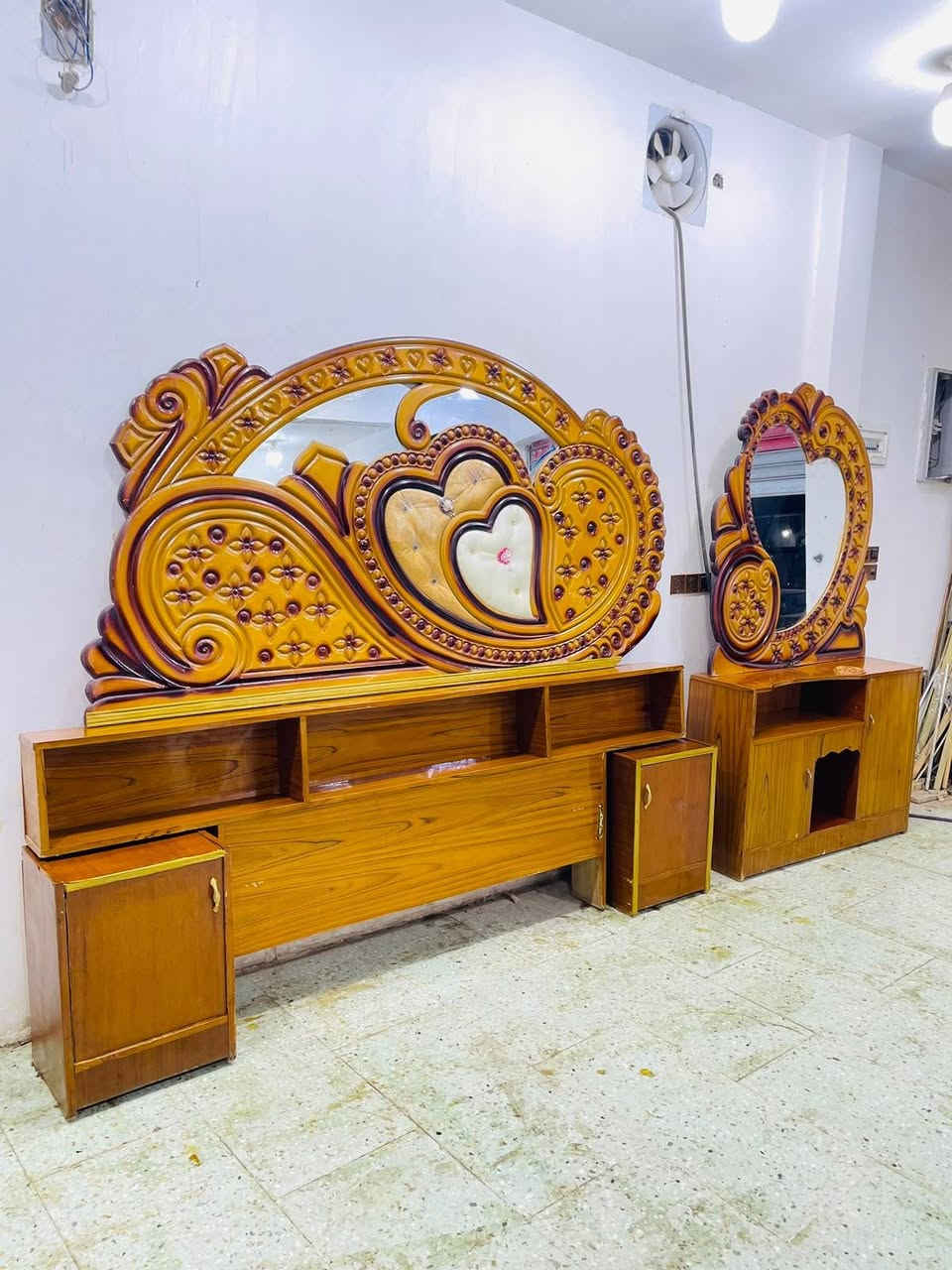 سلام عليكم غرفه كامله سعر 350 متوفر توصيل عنوان بغداد مدينه الصدر اي استفار ع رقمي *********** بي واتساب

