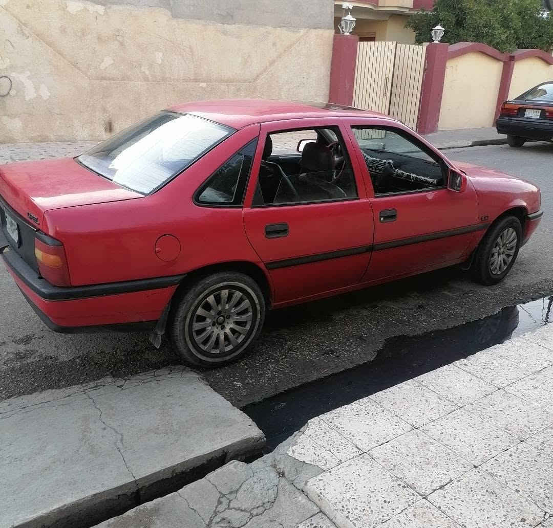 السلام عليكم
للبيع فكترا موديل 91 حجم 18 دوش .. سنوية خضرة .. محركها معمر جديد بدون خرط ( ستندر ) ..الكير شرط .. باتري وتايرات امامية جدد.. كاربون ما مسجل .. قسام شرعي بدون قاصرين الورثة بگيارة يحولون فقط ماكو وكالة.. 

#السعر27 وبيها مجال 🤝 

مكاني الموصل حي سومر

للتواصل خاص أو واتساب ***********

اتصال  ***********

  أو     ***********
