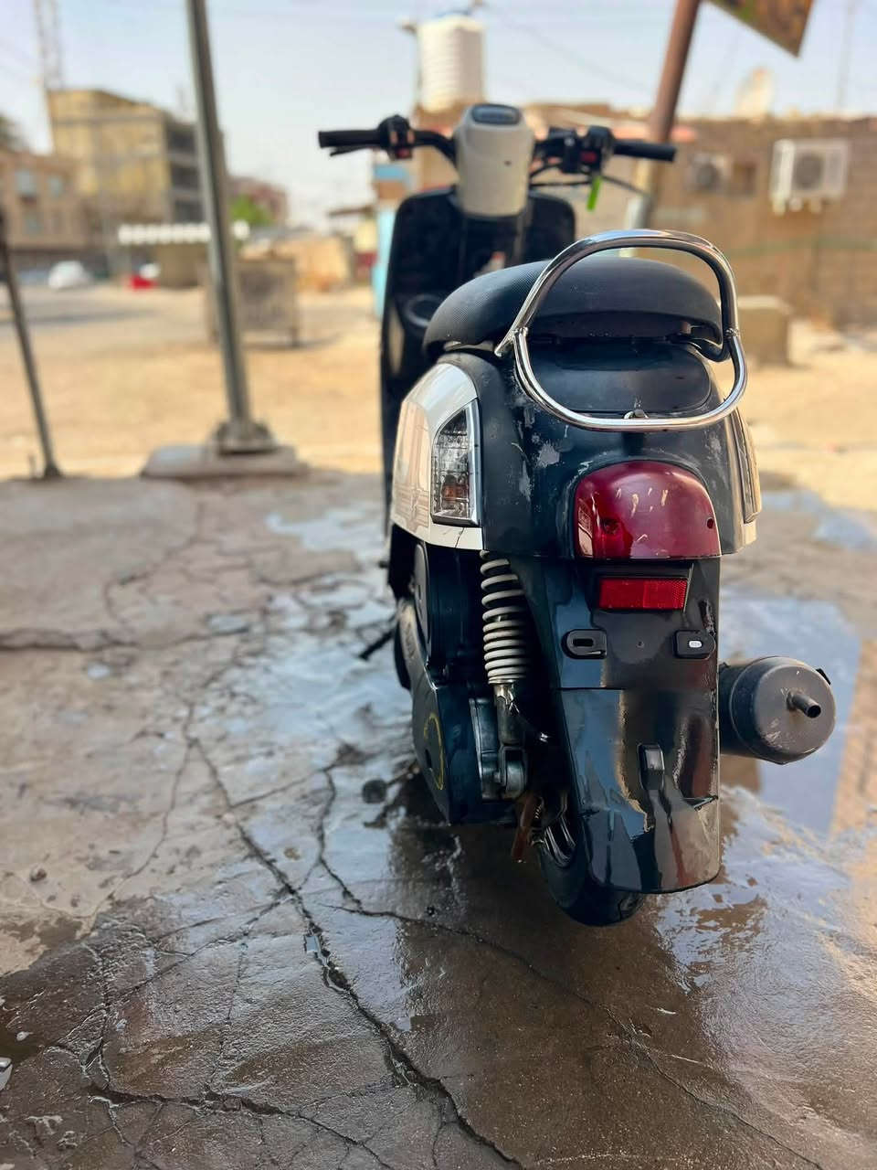 بوليس نوزل 2010 داخل رصاصي ✅
دراجة كفالة عامة♻️
محرك بلادي ممفتوح ✅
كهربائيات كلة شغال اشاير لايت عالي ناصي 💯
فقط شاشة متشتغل 
تايرات جدد 👍
باتري جديد ☢️
مكاني بابل مسيب 🏡
***********☎️
سعر 575 وبيها مجال بسيط 💵
