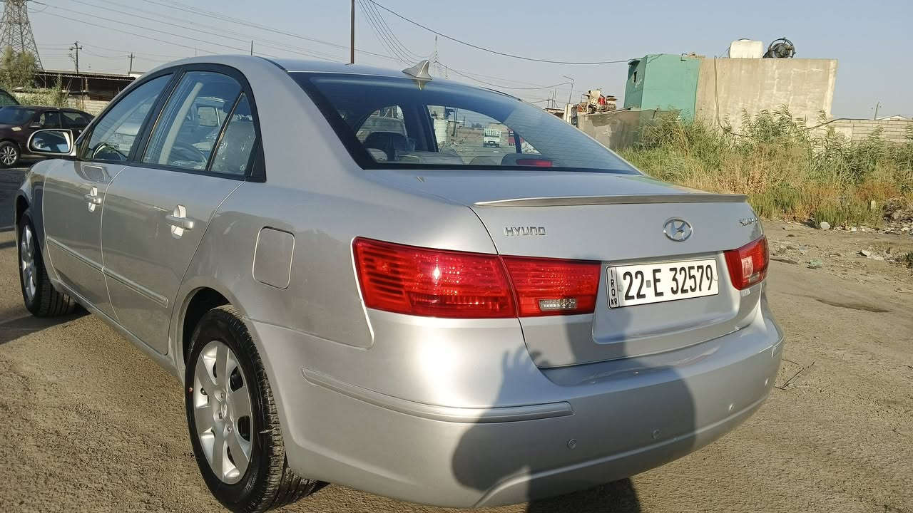سلا عليكم سوناتا للبيع موديل 2009 بيها بابين مبدل اصلي بلا صبغ وبيها داير لأورا صبغ مشيا 172 سيارا نضيفا حيل رقم اربيل سنويا 30 مكانها موصل نينوى سعر 115 رقم الموبايل او 
@*********** اسيا ***********
