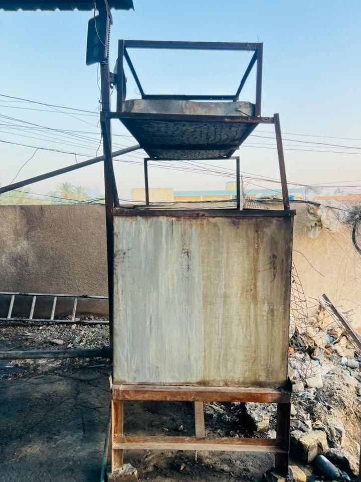 السلام عليكم
عندي شلالات عدد 2 نضيفات 

ما بيهن خياس هنة وميوزتهن جديدات نضافة 80/100

جاهزات  /مكاني بابل  توصيل اكو 

قيم واخذ ما اعرف اسعارهن /مكلف بل نشر 

*********** رقم صاحبهن
