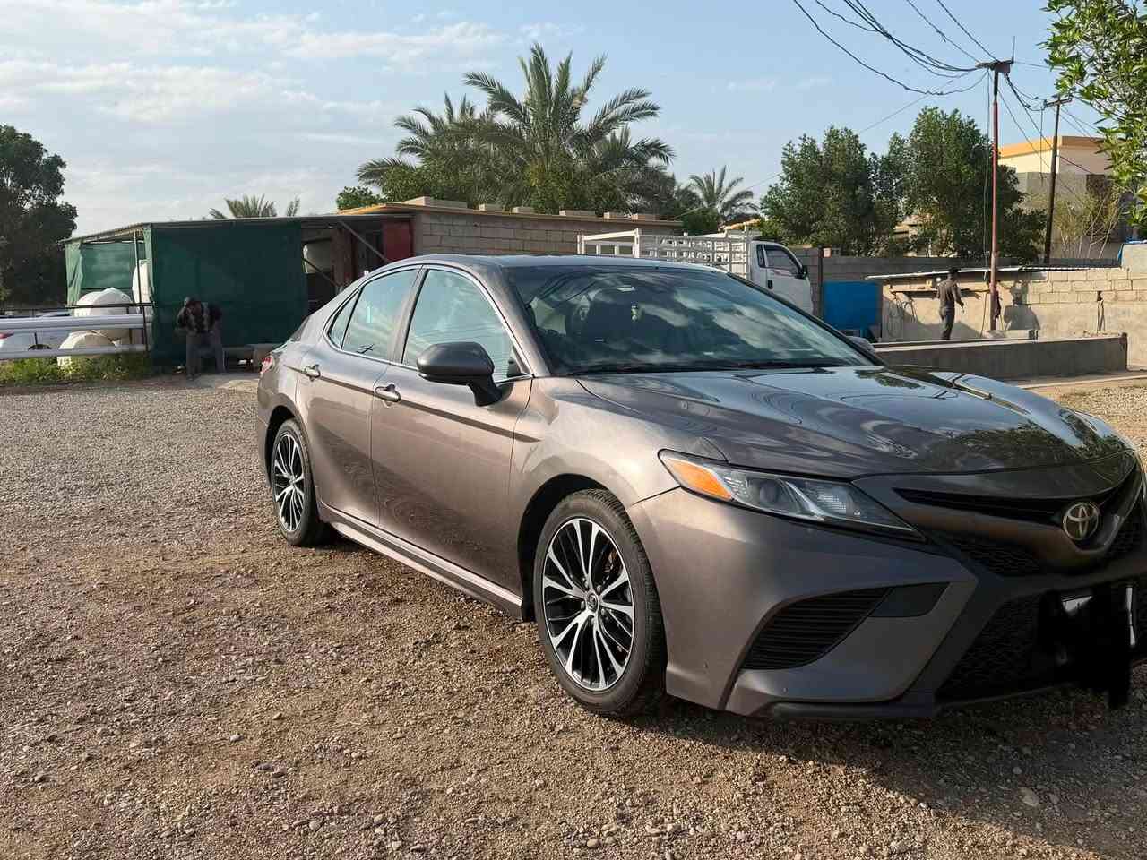 السلام عليكم كامري موديل 2020 se
مكينه 2500 

صدر امامي خلفي جديد 

رقم انكليزي جديد بسمي رقم بغداد 

ماشيه 58400 مايل 

داخل اسود تحكم قياده شفتات سرعه رادار امامي  كشنات جلد 

السياره استخدام شخصي بيه جامرلوغ خلفي + قبق صندوك مبدل  وبالعراق صار بيه صبغ بالجامرلوغ السكن السياره بجم كبس بدون ايرباكات     

يعني 3 قطع صبغ 

مكانه ديالى المقداديه 

السعر ١٧٢  وبيه مجال 

رقم الاتصال 

***********

