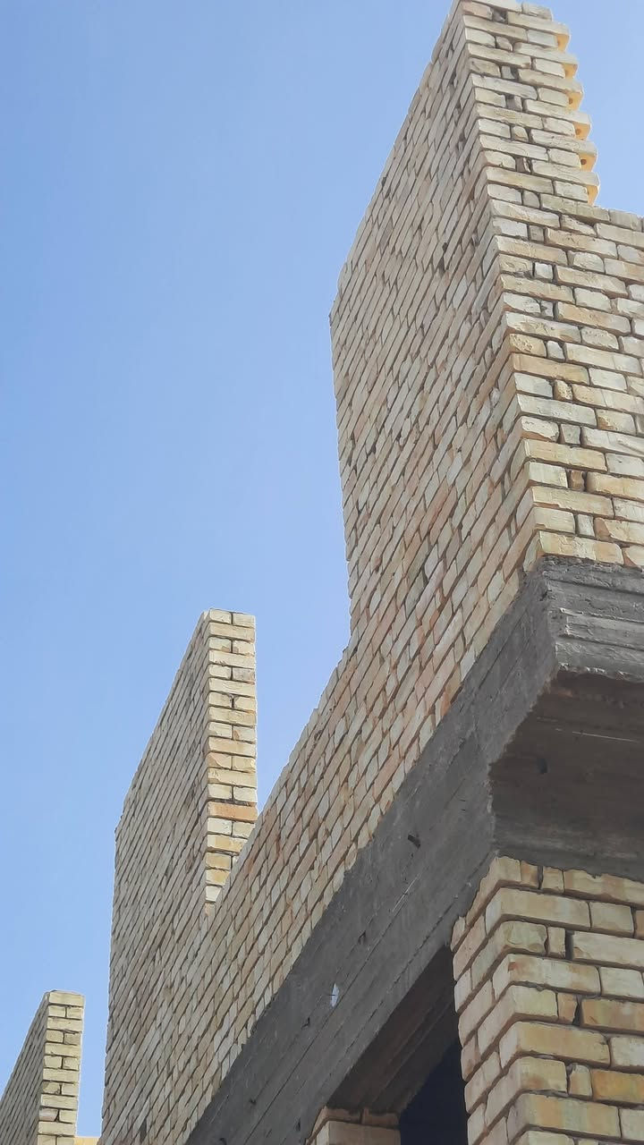خلفة بناء متفرغ شغل درجة اولى هندسي وزن شاهول كبان 
***********
