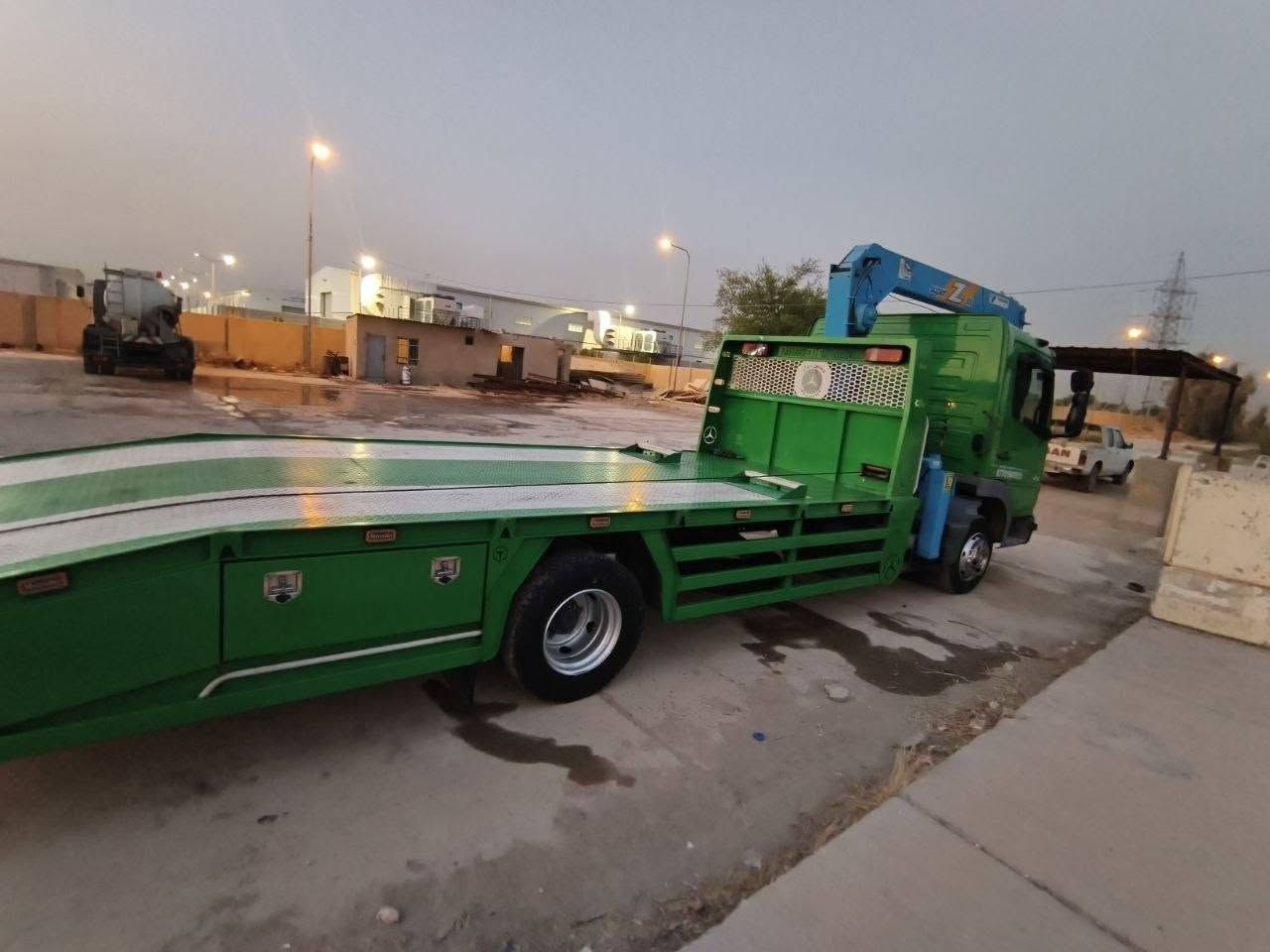 كرين أتيكو 6 برغي 4 سلندر
جديد بمعنى الكلمة وما مشتغل شارع 
تبريد شغال داخل جديد زوج باتريات جدد 
سيارة نظيفة حيل المكان بغداد مدخل اليوسفية للتواصل ***********

