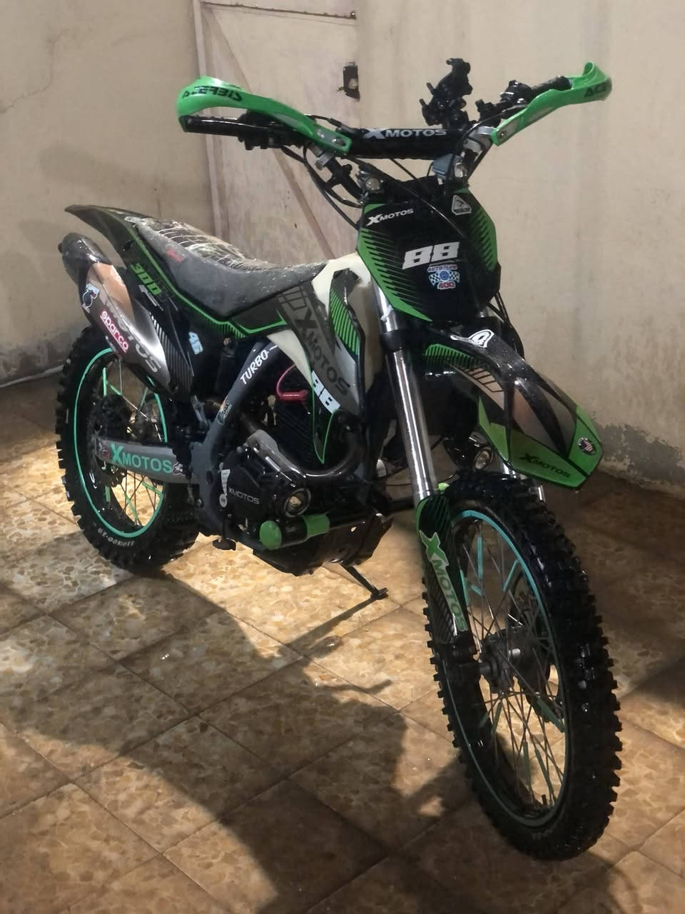 ماطور قفاز X-MOTOS حجم المكينه 
300 سيسي  رقم اربيل شرط التحويل ماطور كامل ما ناقص شيء السعر1900 يرهم مراوس شراي يتصل
***********
***********
