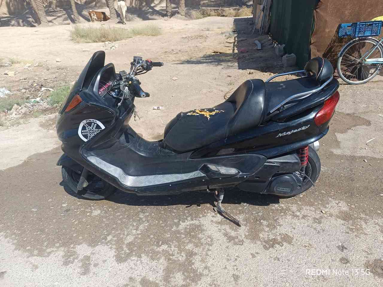 دراجة تخبل رايدهة مراوس أو بيع محرك يخبل المكان ديالة الغالبية الاستفسار علة هاذا الرقم ***********

نص مكتوب في الصور:
- 13:54 2026/9/9
- REDMI Note 13 5G
- 13:52 2026/9/9 REDMI Note 13 5G
- 13:55 2026/9/9 REDMI Note 13 5G