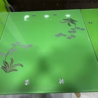 ميز طعام نظيف جدا مع ٤ كراسي الغزالية شارع المشجر السعر ١٠٠ ٠٧٧١٣٤٤٧٩٣...