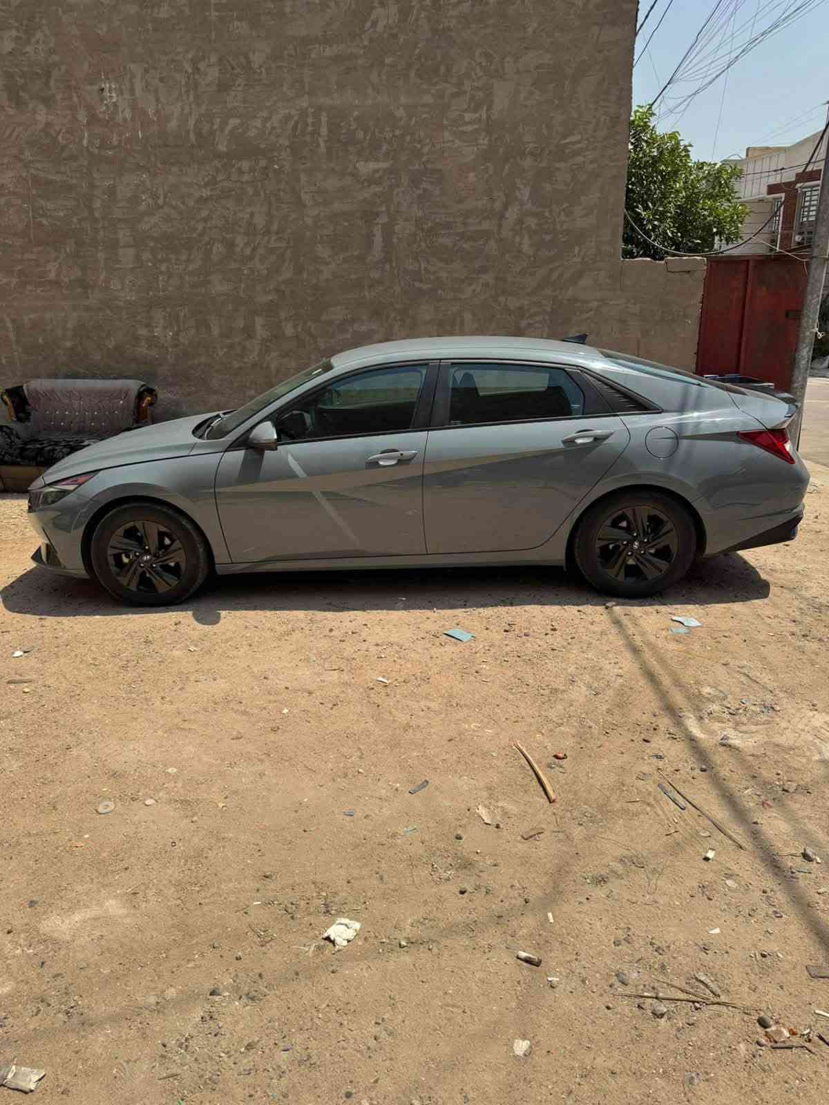 النترة موديل 23 بلو هايبرد مواصفاتهة معروفة بيهة ربع بنيد وصورة الحادث موجودة السيارة جاهزة من كلشي بدون دواخل بدون ايرباك بحالة الوكالة وجاهزة
140 
مكاني البياع
***********
