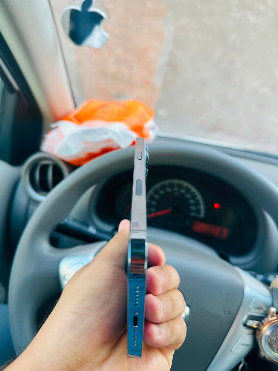 السلام عليكم أيفون 13 برو ماكس وتر بروف ذاكره 256 بطاريته 73للبيع جهاز بي خدوش بسيطه جدا السعر 750 وبي مجال 
مكان بغداد الكراده ☘️
***********
