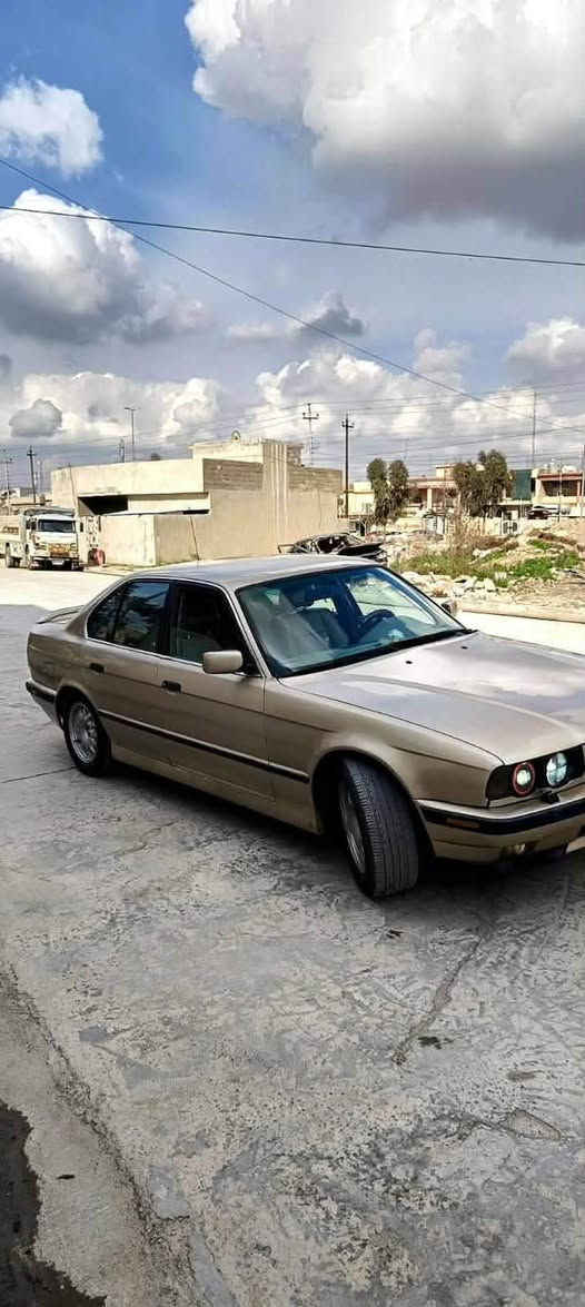 بي ام 525موديل 1993
صبغ عام بدون حادث

لايت زينون عالي ناصي 

كهربائياتها كلها شغال

مسجل شاشه +مضخم صوت

السعر 58$

مكانها موصل ايسر 

***********   (وتساب )
