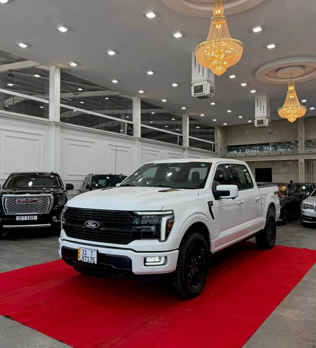 فورد f-150 موديل 2024 فئة platinum فول اعلى مواصفات خليجية وكالة وضمان شرقة القاصد 5 سنوات

ماشية 22 الف كيلو متر فقط السيارة كفالة عامة من كلشي بدون اي شخط او ضربة او رصعة 

مواصفات فول 4x4 
حجم المحرك 3500 توين تيربو 400 حصان و كير 10 سرعات اقتصادية السيارة و جداً قوية
5 كاميرات محيطية 360 و كاميرا للبدي الخلفي
فتحة سقف بانورامية

تحديد مسار ورادار امامي ومثبت سرعة ورادار خلفي و نقاط عمياء جانبية
مقاعد تبريد وتدفئة وتدليك مع 3 وضعيات 
مرايا شفط + تعتيم 
دخول ذكي + رمز فورد بالباب 
خزن ميموري
تدفئة المقود
نظام اوتو ستارت ستوب
اوتو بارك
شحن لاسلكي 
انظمة قيادة sport و eco و نظام سحب مقطورة و نظام القيادة الجبلية والطرق الوعرة ونظام السير على الجليد والطرق الزلقة
دواسات الوقود والبريك كهربائية تتقدم وترجع
السيارة بيها دوسات كهربائية 
سستم صوت (Bang & Olufsen (B&O
منافذ usb type c بكل مكان ومنافذ 12 فولت ومنافذ ac 20 امبير

مكان السيارة جادرية او عامرية
***********
