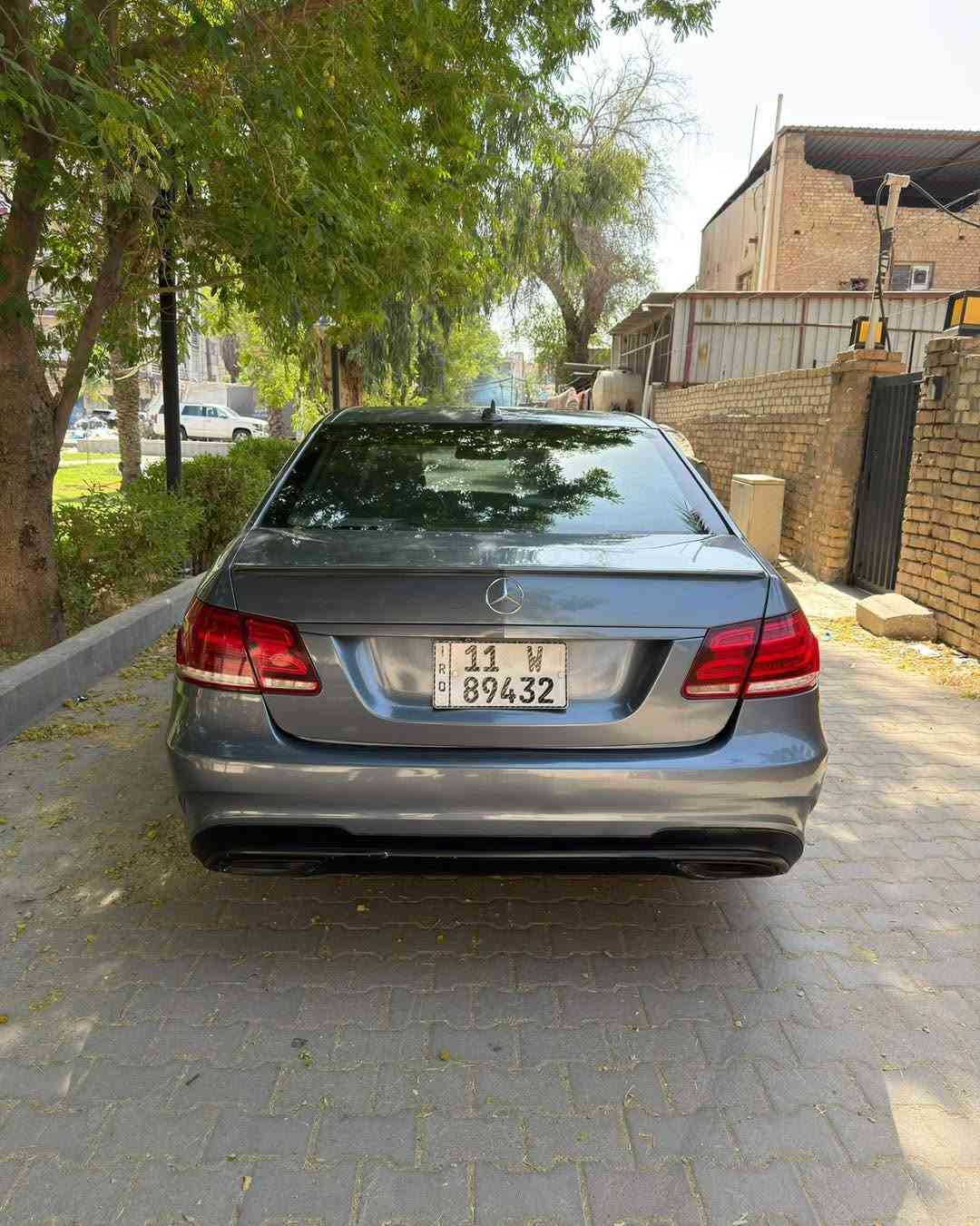 مرسيدس E350 موديل 2016
وارد أمريكي سعر النترا لان بيها 
صبغ عام سبب مرشوشة مادة طفي اللون

حادث سطحي
رقم الشاصي WDDHF8JB9GB239955
لون رصاصي
صبغ عام 
ماشية 90 الف كيلو 
عنوان السيارة بغداد

🛑 السعر سوي تعليق تصلك رسالة 💌
رقم هاتف ***********
