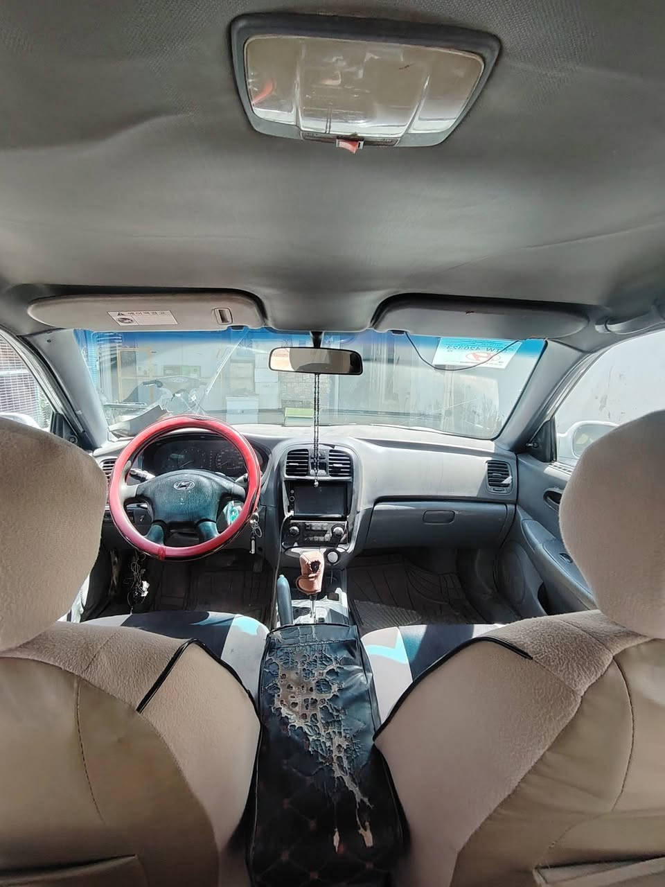 سلام عليكم
سوناتا للبيع ب 32 وبيهة مجال
 موديل 2000
محرك 2000 دوش
كير اوتو
تبريد شغال جيد
زوج تاير امامي جديد
لايت زنون
سيارة ب اسمي مكاني كوت
***********
