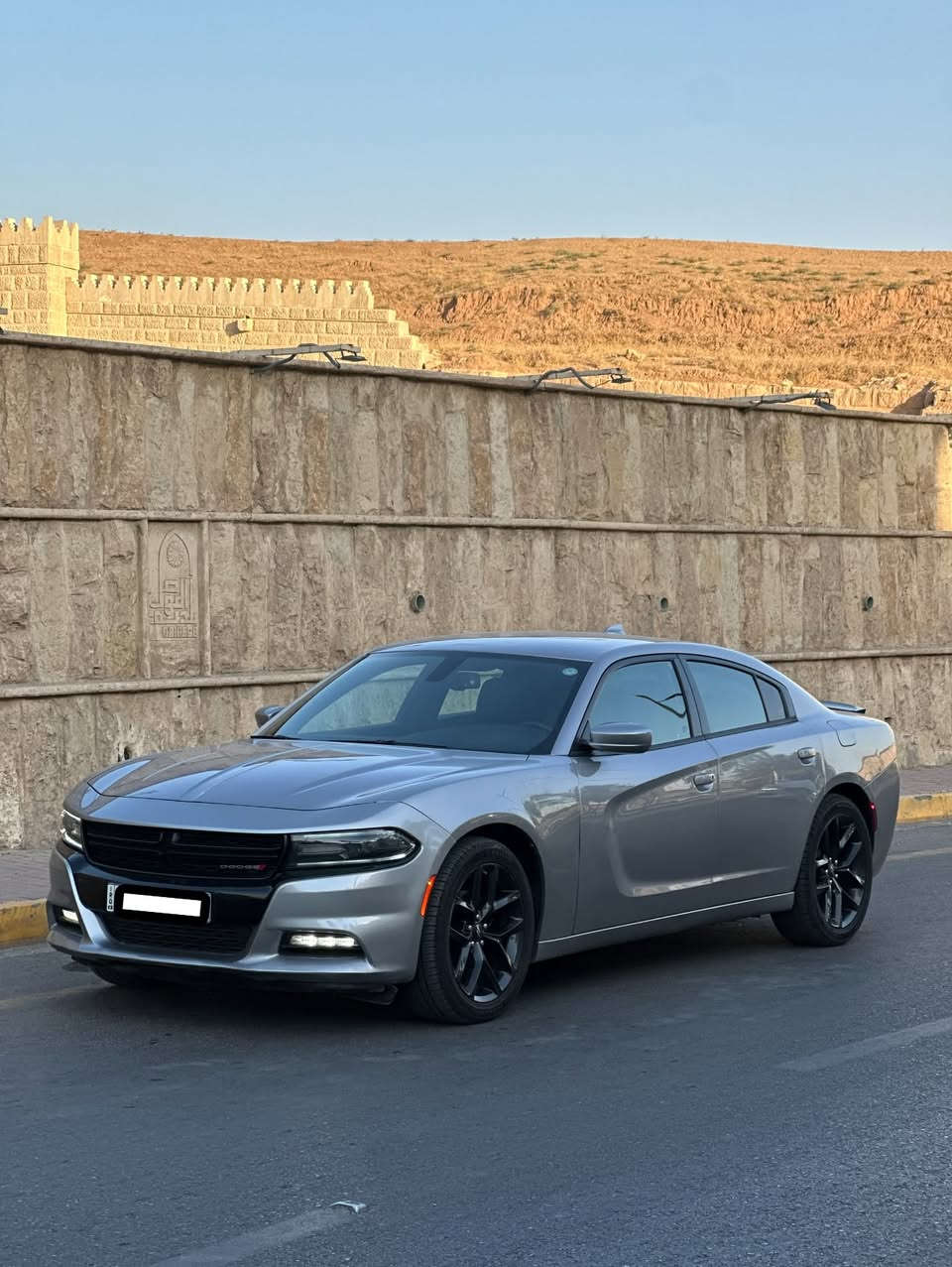السلام عليكم
الرياضي المرغوب
جارجر SXT
وارد أمريكي 
دبل بصمه 
موديل ١٨ 
رقم أربيل 
سنويه جديد 
هزه جديد
شرط التحويل فقط 
ماشيه ٩٤ الف ميل 
.
الضرر 
جاملخ امامي اليسار الكدام فقط مبدل بدون دواخل بدون ايرباك بدون شاصي 
وبيها مكانين بارد باب السايق والصندوق
.
الموصفات 
شاشه كبيره 
كشنات مخمل 
مانع انزلاق 
تحكمات ستيرن
ابل كار بلي 
شفتات ستيرن 
كشن امامي كهرباء 
قطعتين تبريد 
كشنات امامي تدفئه 
سياره جاهزه وما ناقصها شي
.
الموقع الموصل حي نركال 
لمعرفه السعر الاتصال على الرقم 
***********
