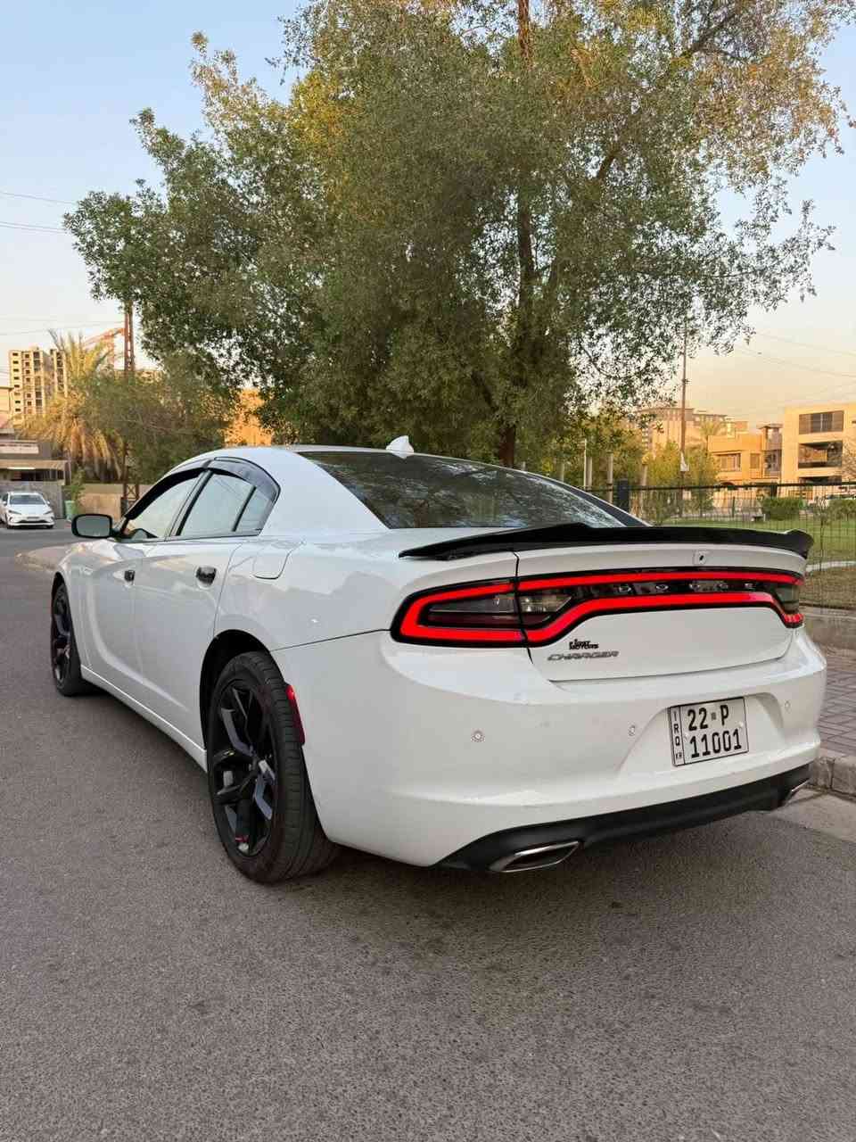 ***********� للبيع دودج تشارجر SXT 2023

• المحرك: V6 سعة 3.6 لتر
• موديل: 2023
• رقم: أربيل مميز
• الوارد: أمريكي
• اللون: أبيض
• الممشى: 60 ألف ميل (قابل للزيادة)

المواصفات:
✅ تشغيل عن بُعد
✅ شاشة
✅ كاميرا خلفية
✅ كراسي جلد
✅ سيارة استخدام شخصي وبحالة جيدة

ملاحظة:
حادثها بالدعامة الأمامية فقط، الدعامة الأماميه وباقي السيارة بحالة جيدة. ومشتريها من المستورد على ايدي صارلها سنه ونص خير من الله 
اخذتها ماشيه. ٤٦ الف ميل 
ما اطلع بيها بس للسفرات الله شاهد
