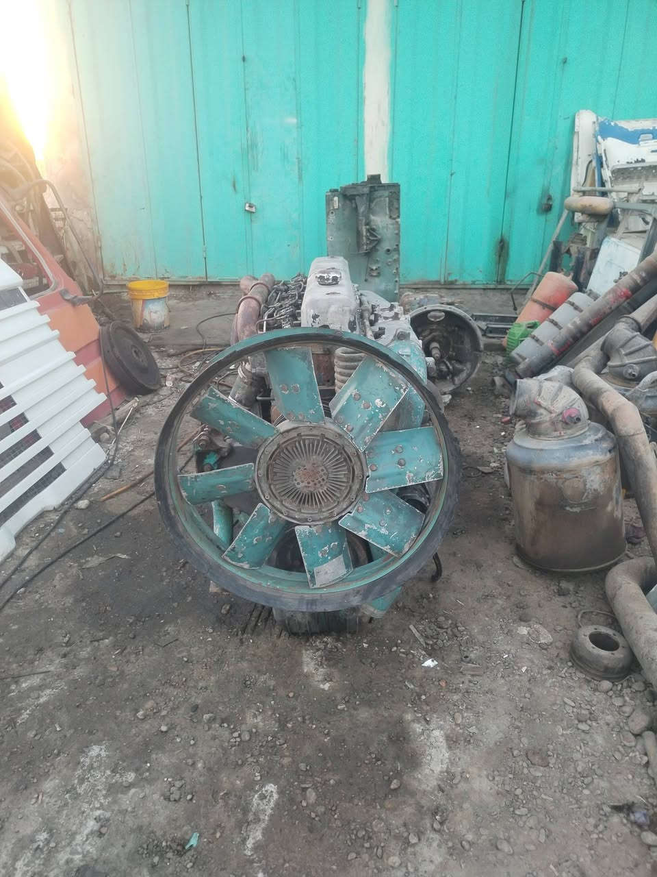 سلام عليكم محرك سكانيا  12 ونص لا صرف ولا بخار للبيع مكان بغداد سياحي ***********
