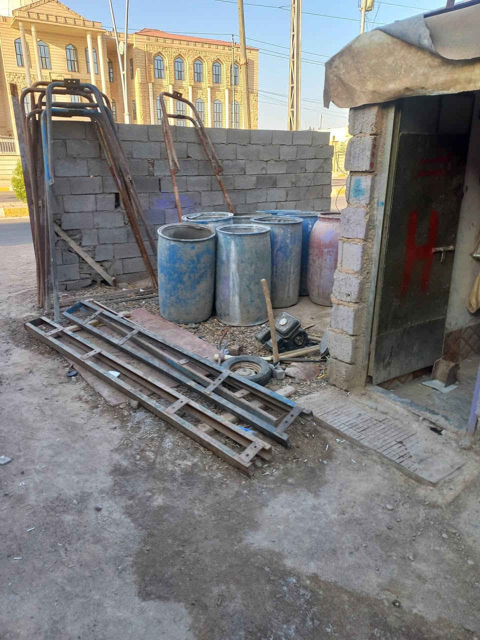 اغراض سكلة للبيع للإستفسار ***********
