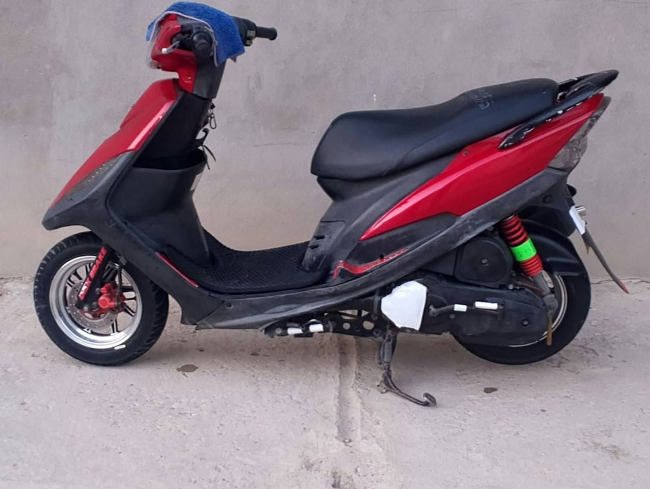 سلام عليكم دراجه نضيفه ومكفوله من كلهن ربه خضته صالي 3تشر وتوازيت وريد بيعه سعر850 وبيه مجال مكاني كوت خاجيه ***********
