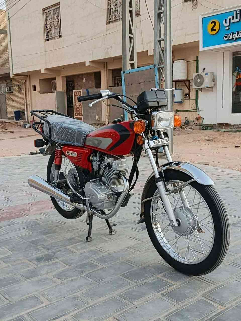 يا الله دراجه للبيع موديل 27وراق سكنر مكينه 3حرف مكفوله كفاله عامه كهرباياته كله شقاله صاله شهرين من طاله من المعرض السعر 725وبيه مجال بصيط كربلاء حي الطارات ***********
