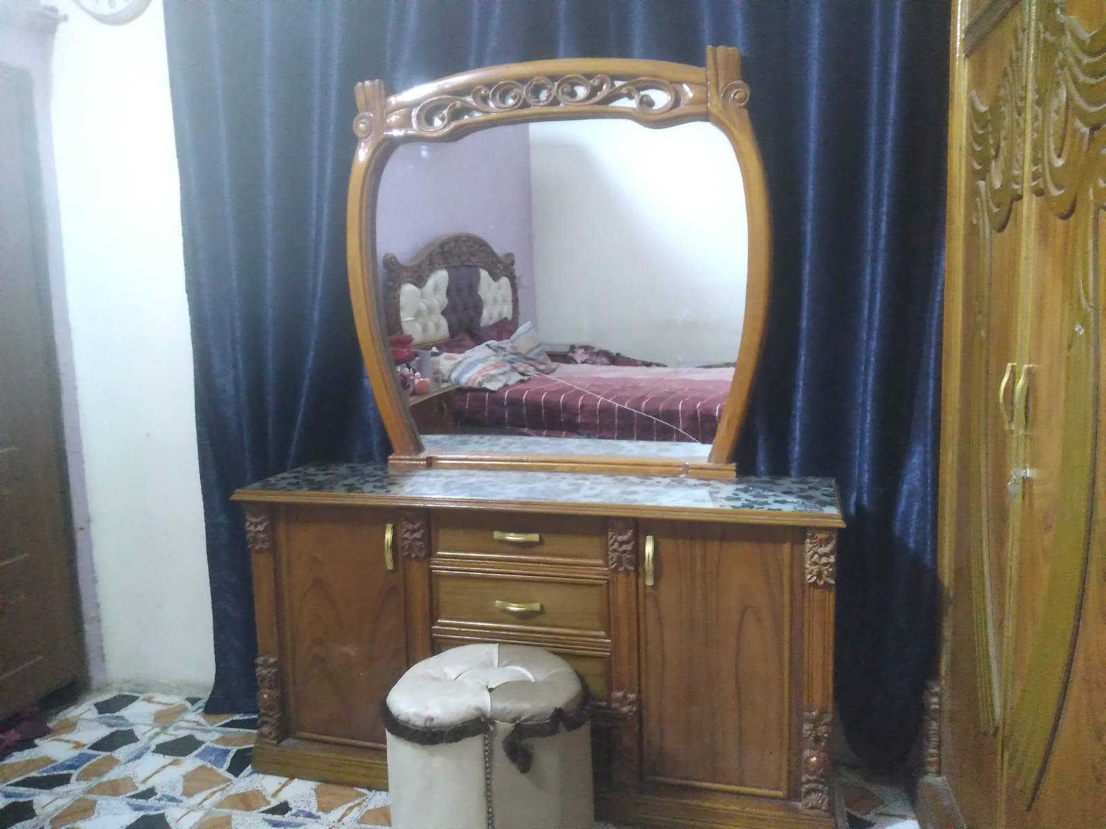 غرفه للبيع للاستفسار الاتصال ع هذه الرقم ***********
