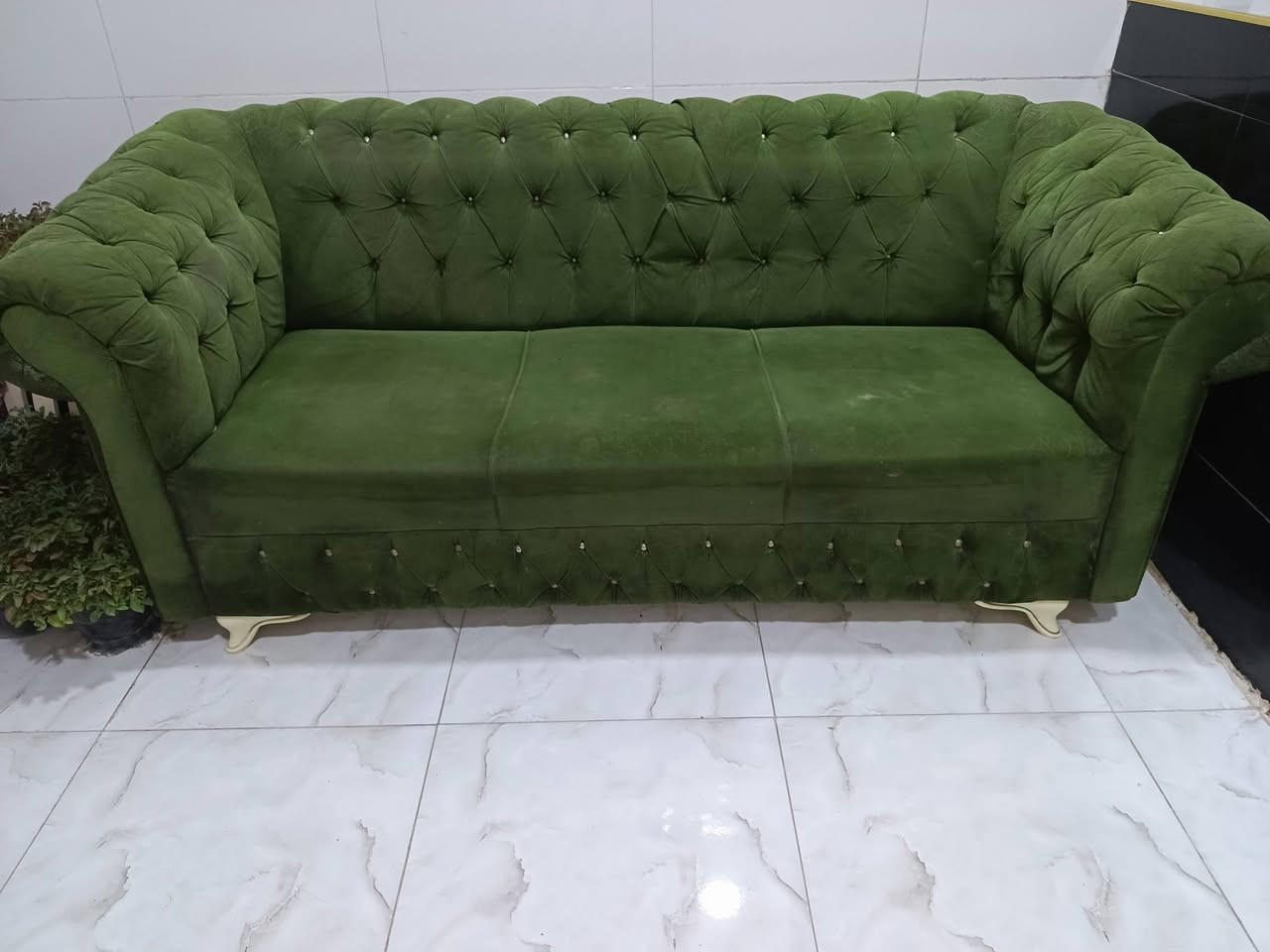 السلام عليكم
تخم للبيع موديل تركي شغل عراقي عشر مقاعد تكمه مسويته تزكام مو سوكي المكان ابو دشير ***********
