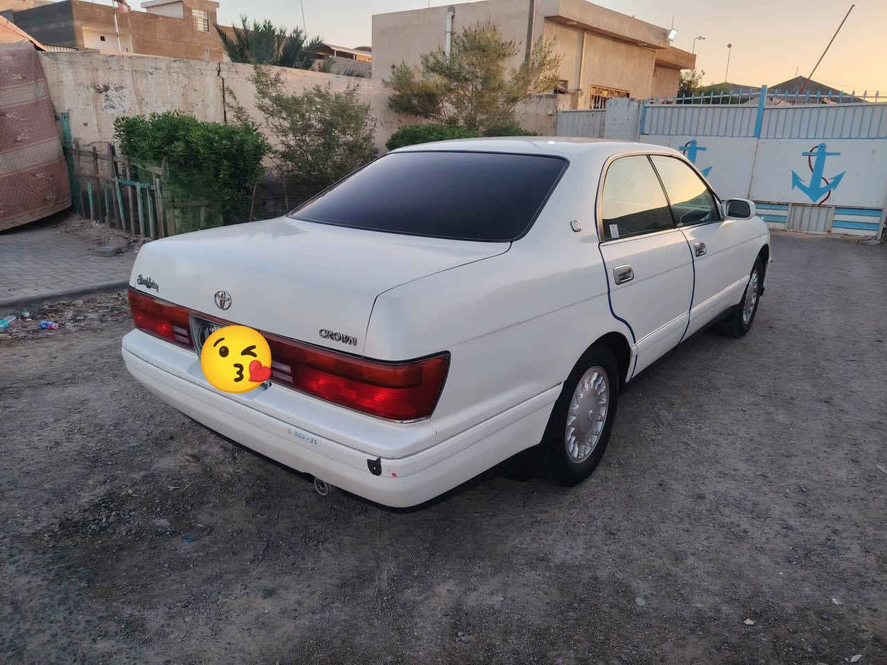 للبيع *********** العنوان بصره والسياره رقمها بصره
