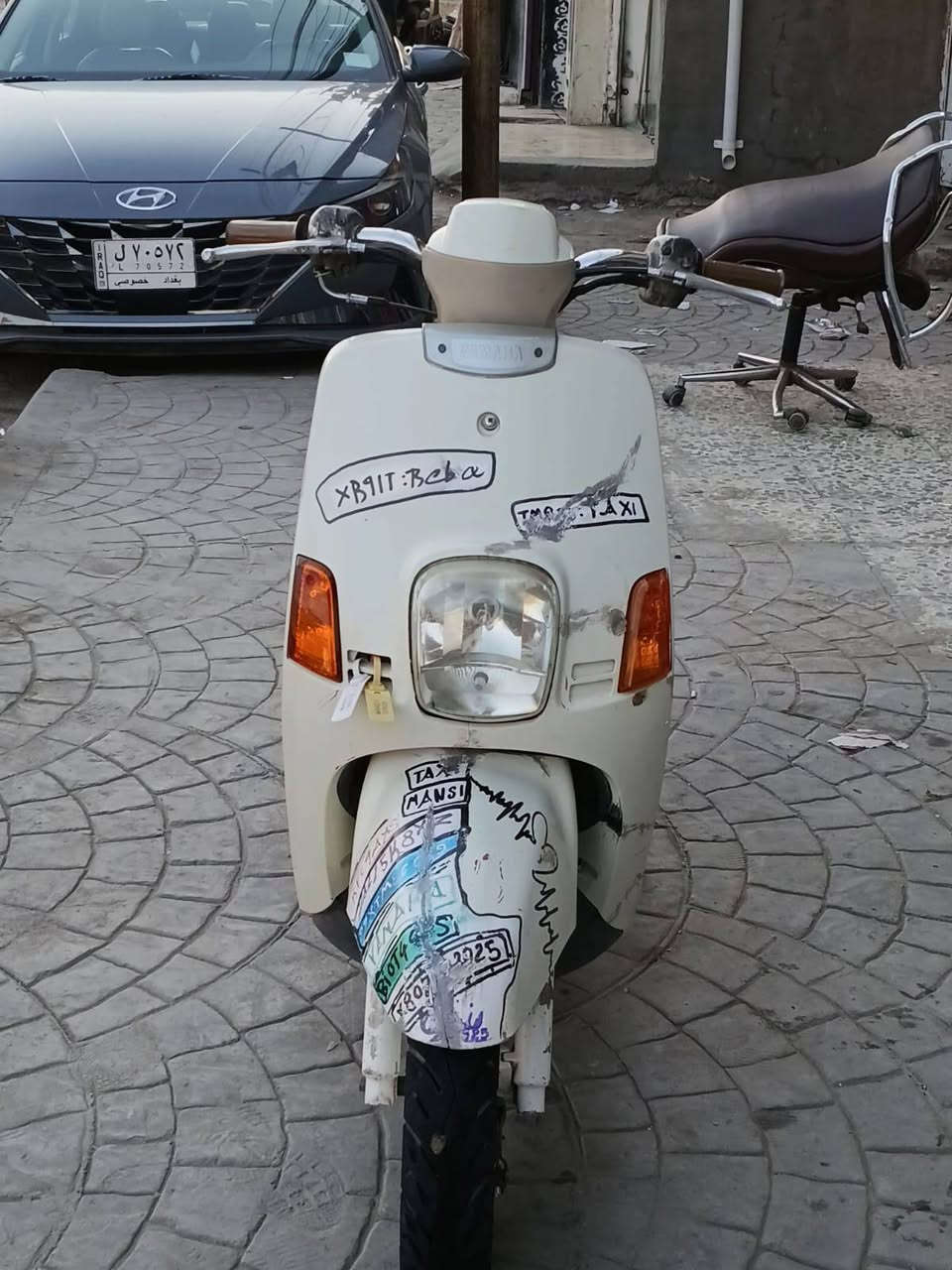 سلام عليكم بوليس موديل7دراجه بل كارتون تجي تفحص وجيب وياك فيتر كهربيات كلها شركه بس بيها كفر امامي وكع علي قمريه ما مكلوبه دراجه بس كفر امامي شوفت عينك درجه ما صلاها هواي من نزلت من ربه سعر خاص*********** مكان بغداد
