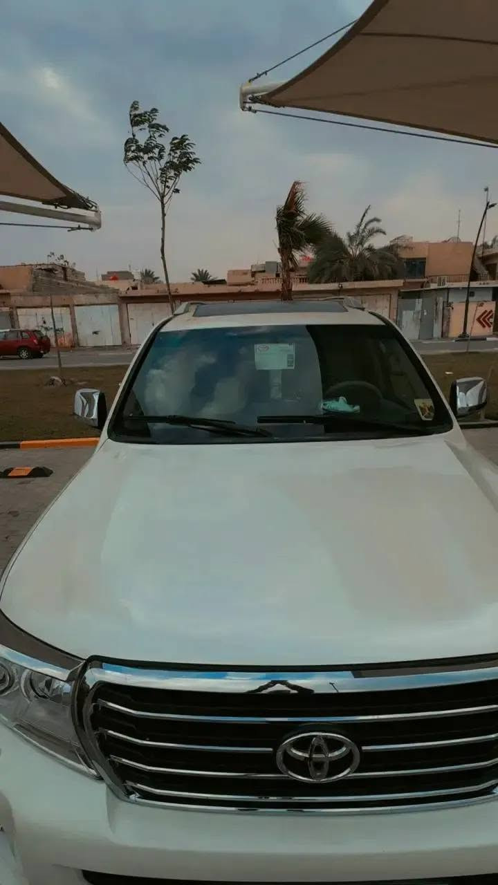 السلام عليكم شلونكم شباب شباب سياره لاندكروزر 2010 لايتات 2013 سياره بيها متكر بي بارد وبيها بنيد مصبوغ سياره جاهزه من الدعاميه للدعاميه بسمي سنويتها لل 2029 السياره جاهزه من كل النواحي السياره بيها قمارتها مشلع صبغ ولبنيد  مصبوغ بسبب تشليع صبغه للتواصل *********** او *********** ويوجد لدينا مراوس بكوري من 2015 لل2020 
السلام عليكم شلونكم شباب شباب سياره لاندكروزر 2010 لايتات 2013 سياره بيها متكر بي بارد  السعر 270 ورقه وبيها مجال قليل

