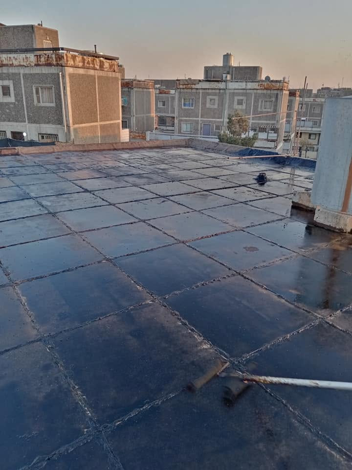 تم تغليف سطح عمارة في شقق الخضراء بمادة الأيزوكام العازل للرطوبه والحراره بضمان المواد وجودتها بعد تنظيف السطح مع تزفيت السطح بمادة الفلانكوت النفطي عالي الجودة وفتح التانكيات وتركيبها علينا لاتشيل هم ماعليك سوى الإتصال بنا
*********** اتصال
***********
عادل ابو وسيم
