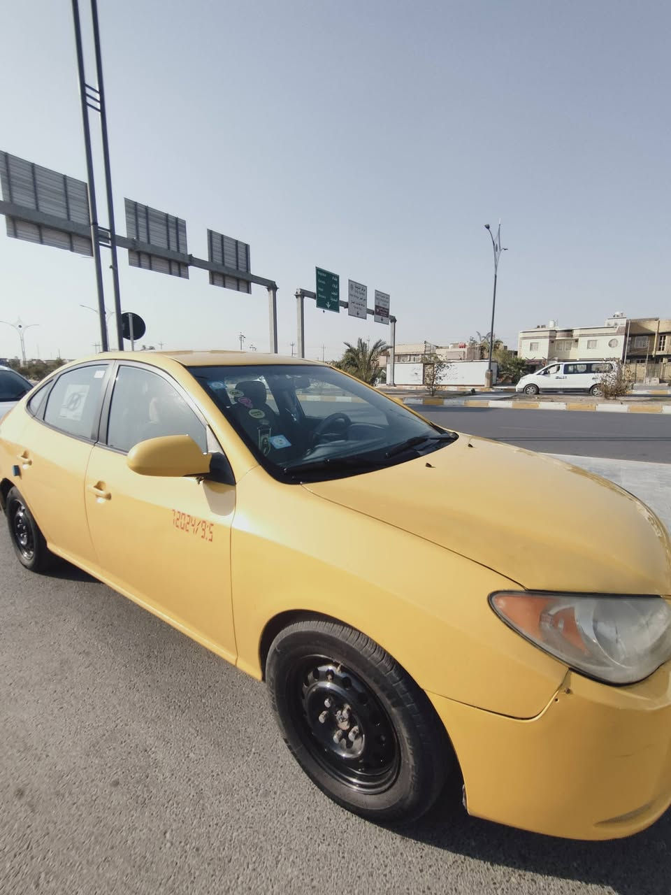 النترا ٢٠٠٨ امريكي
محرك ٢٠٠٠
تبريد شغال كهربائيات كاملة
بيه ٣ قطع بدون دواخل 
كير ومكينه خير من الله كفاله
مكان سوق الشيوخ 
استفسار علرقم ***********
