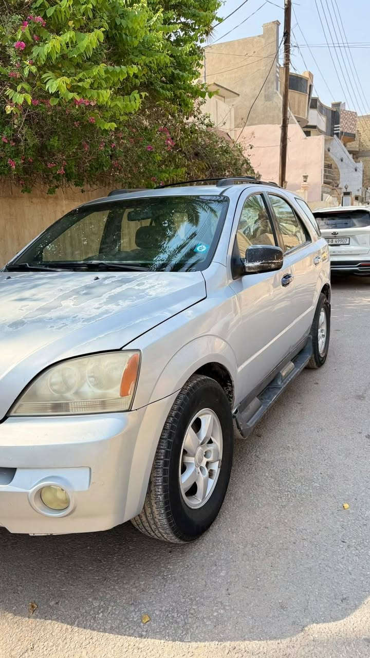 سلام عليكم سياره كيه سورنتو موديل 2007 كير مكينه مكفولت سياره جاهز من كلشي كهربائيت تبريد كله شغل سياره مابيه اي نقص فقط بيه حزام صبغ اثر جراد يعني صبغ جماليه بدون ضربه
رقم تلفون *********** سعر 100 وبيها مجال
