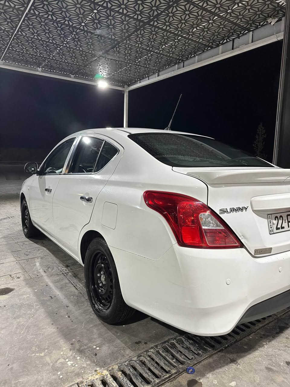 Nissan sanny 
مۆدێل : ٢٠٢٣ 
رەنگ : سپی 
کیلۆمەتر : ٧٥ هەزار 
سەنەو و ژینگە : ٢٠٢٨ 
پارچەی : دوو چاملغی پێشەوە و دەگایی سەکن و نیو دەگایی سایەق 
هەیکەیی توندوو تۆڵە 
تاییەکانی نوێیە 
نامە مەنێرە لە فەیسبوک 
ژمارەیی خاوەنی : *********** أربيل, العراق
