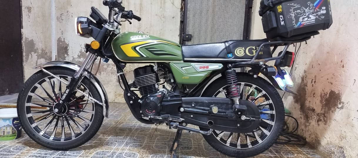 ​🏍️ للبيع: دراجة سولنك سيفان (Sonlink Sivan)
الموديل: 2025
​حجم المحرك (المكينة): 200cc
​المواصفات: نظام CPF (ضاغطة وزنجيل)
​الحالة: الدراجه مسويه حادث (تحتاج تصليح أو استبدال للشاشة والماصدة/الدعامية الأمامية)، باقي الأجزاء مثل الي بالصور 
​💰 السعر: 650 ألف دينار عراقي (قفل قفل - السعر نهائي)
العنوان: واسط قضاء العزيزية
​📞 للتواصل:
​اتصال أو واتساب على الرقم: ***********
