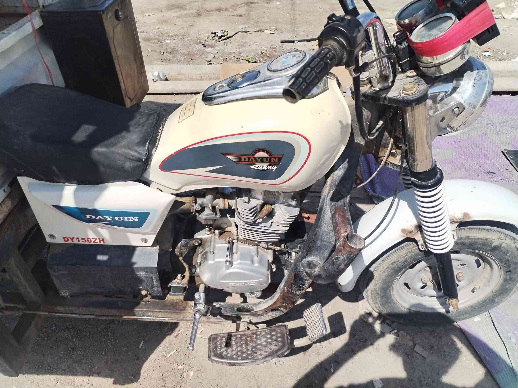 بدون اوراق بدون اوراق  مديل 14 مكينه ما مفتوحه تواير ابو لغطه ستوته خير من الله  سعر 900 ناصريه حي الشهداء ***********
