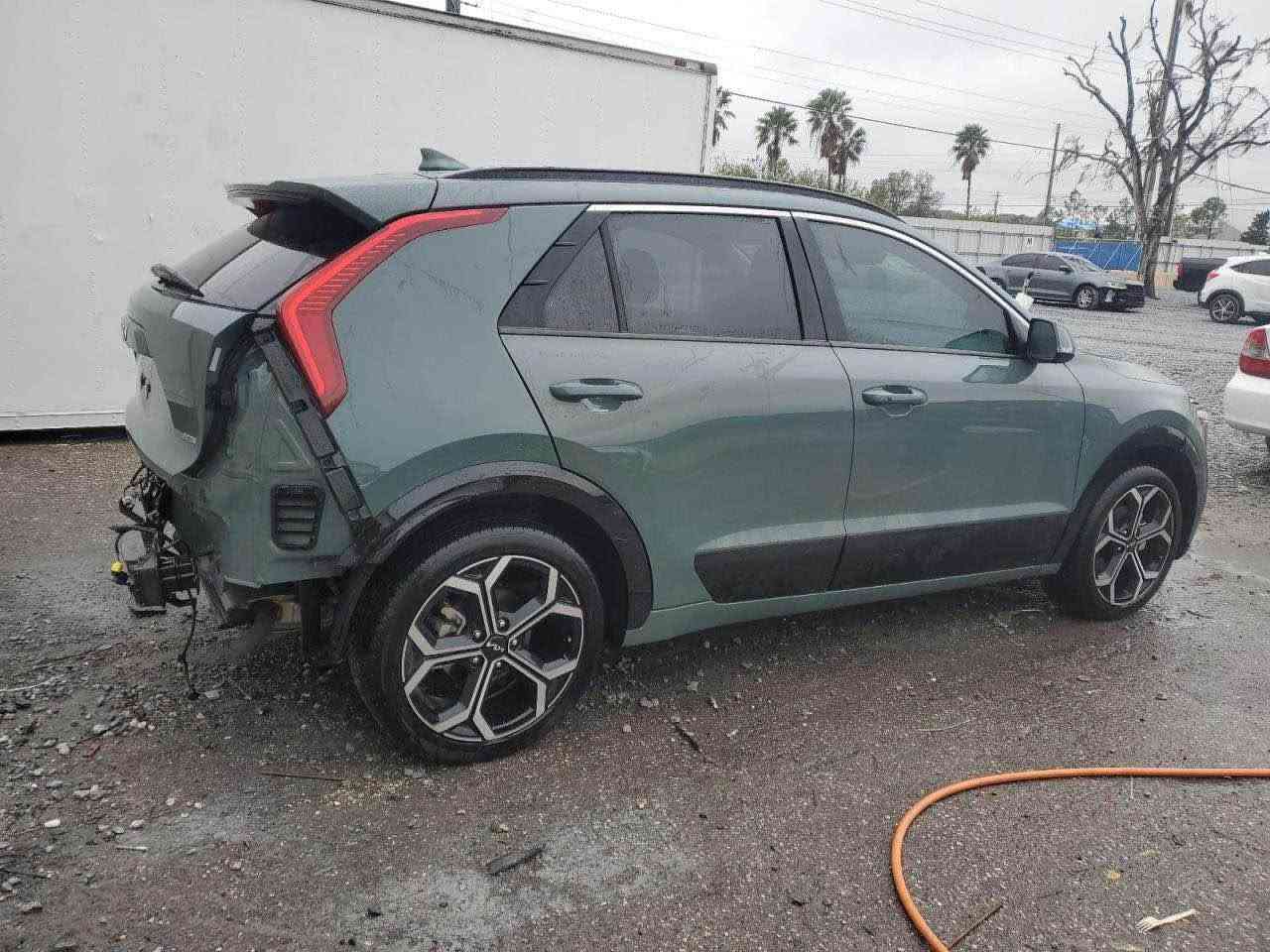 🔥 للبيع كيا نيرو هايبرد 2024 – فول مواصفات 🔥

🚘 Kia Niro Hybrid 2024
📍 وارد أمريكي
📊 ماشية 26,000 ميل فقط
🇮🇶 دخلت العراق ماشية 21,000 ميل، يعني استخدام داخل العراق فقط 5,000 ميل!

✨ السيارة فول مواصفات :
• فتحة سقف
• كشنات جلد
• سايد بريك كهربائي
• اوتو هولد
• رادارات
• نقاط عمياء
• شاشة كبيرة
• بصمة وتشغيل ذكي
• تبريد قطعتين
• عدة مودات للقيادة
• وغيرها من المواصفات

✅ السيارة نظيفة جداً وجديدة كلش
✅ بدون أي نقص أو قطرة
✅ الحادث بسيط جداً ومبين بالصور
✅ الأيرباكات سليمة ولم تفتح
✅ جاهزة للاستخدام ولا تحتاج أي مصروف

💰 السعر: 140 ورقة – وقابل للتفاوض للجادين

📞 للاستفسار: ***********
📍 مكان السيارة: بغداد – الكرادة

🔥 سيارة هايبرد اقتصادية، موديل حديث، ممشى قليل داخل العراق، وفول مواصفات. فرصة للجادين. بغداد, العراق
