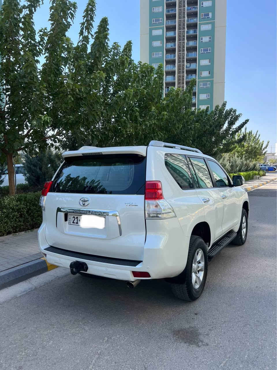 Toyota Prado 2011 TX.L 
تۆیۆتا پرادۆ ٤ بستۆن سپی بێ بۆیاخ ڕەسمی سۆنەرەکەیم داناوە  
دەبڵ ئەکسل ئۆتۆماتیک تەبرید مەرکەزی سەلاجە ٤ جام ئۆتۆ 
سەیارەکە زۆر تازەیە ٢١٧ هەزار کیلۆمەتر ڕۆشتوە 
مەکینەی کراوەتەوە  هیچ نوقسانیەکەی نیە  بە شەرتی گێڕ و مەکینە و تەحویل و  خرامە  
ڕەقەم سلێمانیە  
نرخی ١٨٨  گەڵا مەجالێکی کەم 
 ژمارەی مۆبایل  whats up  
 ***********
*********** السليمانية, العراق
