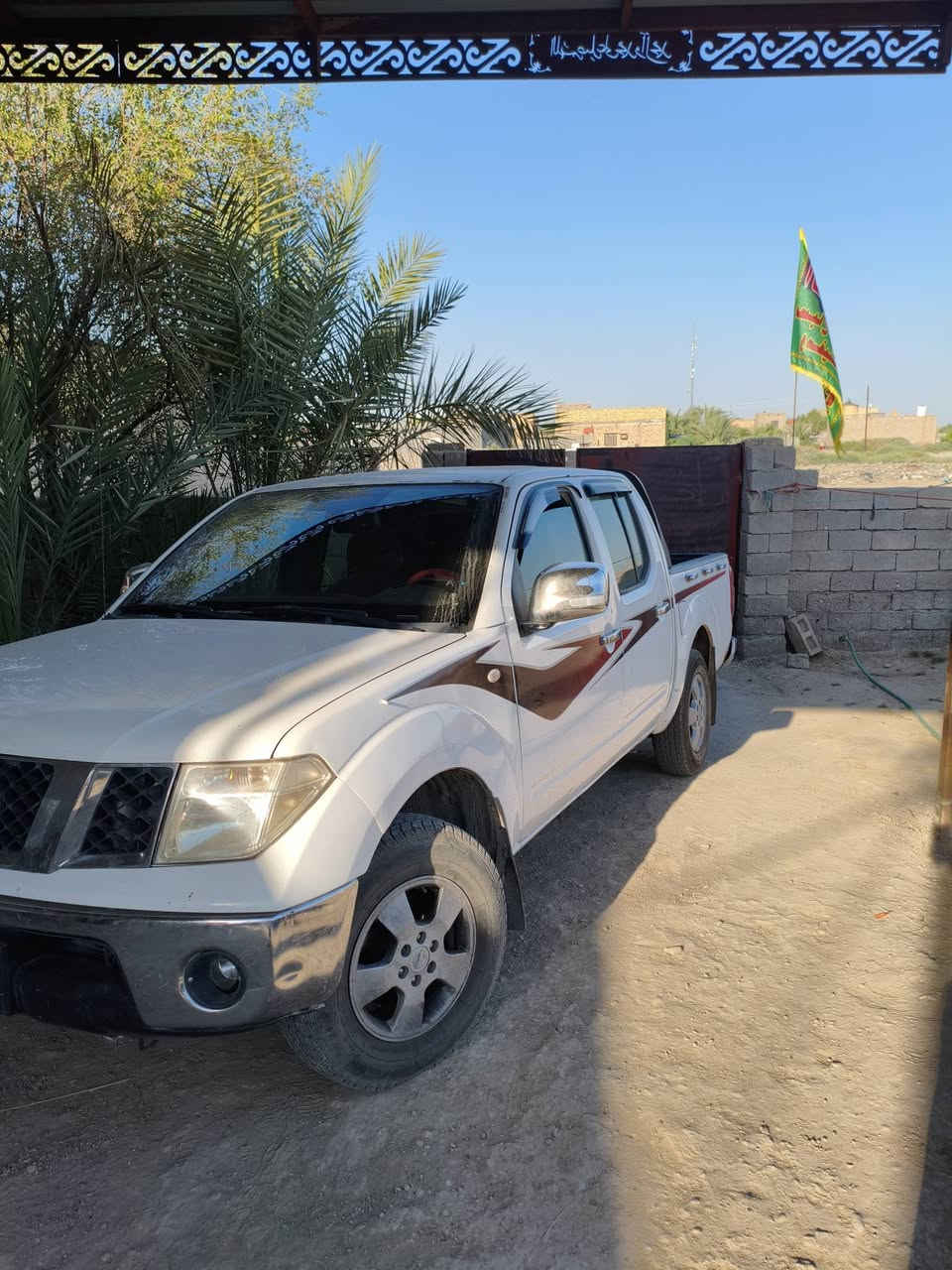 نيفاره موديل ٢٠١٣ اوتوماتيك بيه صبغ رقم اربيل سنويه منتهيه مكينه جديده سعر ٨٠ وبيه مجال (***********) ***********
