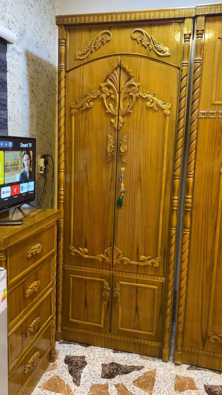 سلام عليكم غرفه خشاب للبيع غرفه نضيف مرتب خشب صاج عراقي سعر وستفسار خاص او رقم موبايل 

اسيا ***********
كورك ***********
