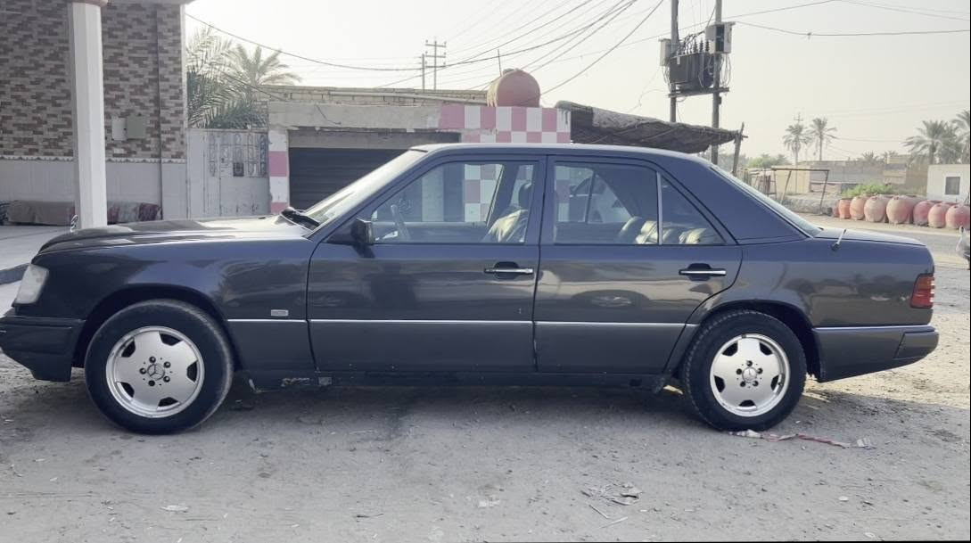 مرسيدس • ٢٥٠٠ سي سي • موديل ١٩٩٢