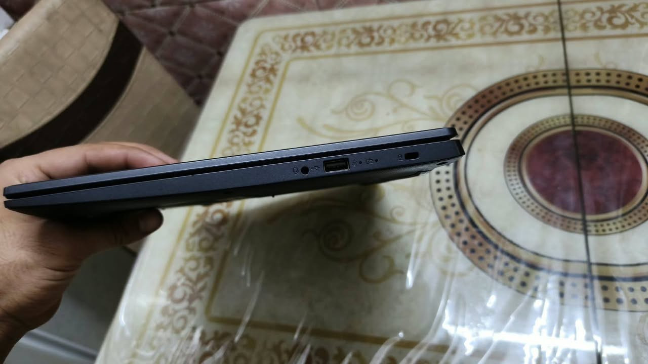 *Acer Aspire 3 A315-57G*
المعالج: Intel Core i5-1035G1 جيل عاشر - 4 كور - 3.60GHz
الرام: 8GB DDR4
الهارد: 1TB 
كارت الشاشة: NVIDIA GeForce MX330 2GB + Intel UHD Graphics
الشاشة: 15.6" FHD 1920x1080
البطارية: 36.7Wh
الوزن: 1.9 كغ  ملحقات كامل
مكان بغداد توصيل ماكو
