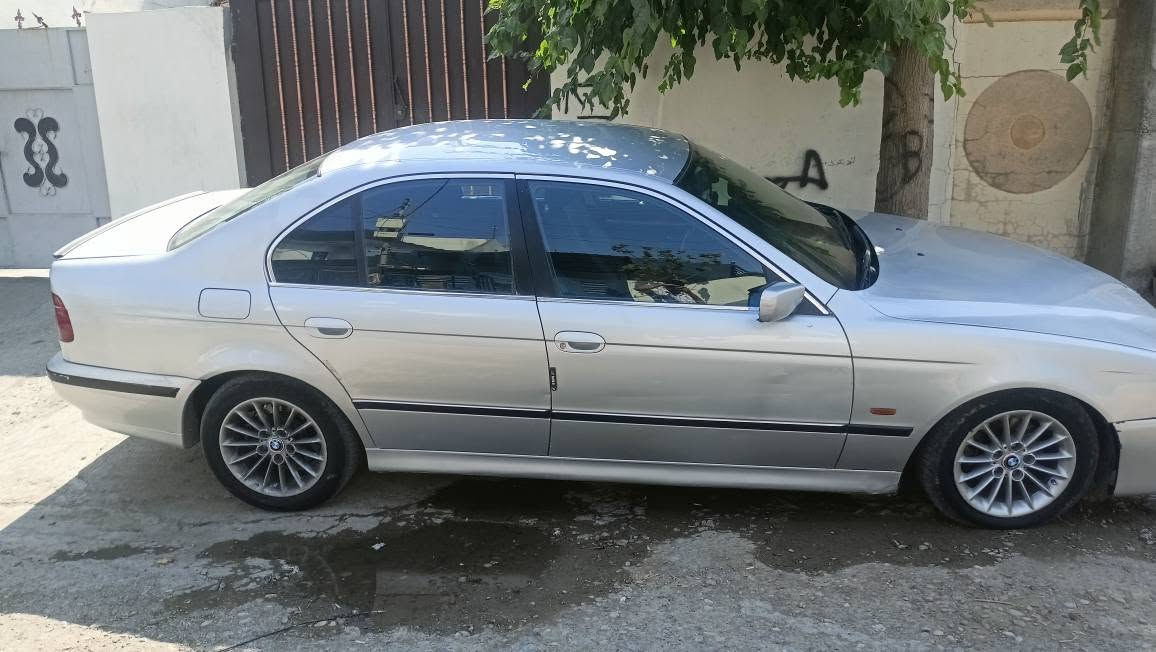 بیم سقەر مودیل 1997...

 بە شەرتی گیر مە کینە...

تە برید لە سەر سویج ...،
تا بلیجوان ماوە تەوە هه ل کیراوە
185هه زار حقیقی ڕۆشتووە...
هه موشتی کی لە سەر شە ریکە ماوە تەوە  ....
ئارم  بە شەرت ...

سعری تە نیا 50گلا  مجالی کەم

***********   رقم تلفون 
***********    رقم تلفون السليمانية, العراق
