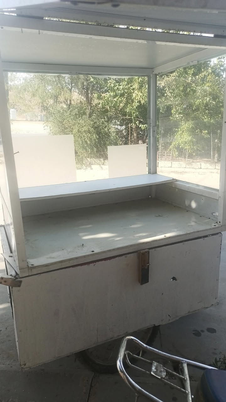 سيارة • بلا عيوب • صيانة جديدة