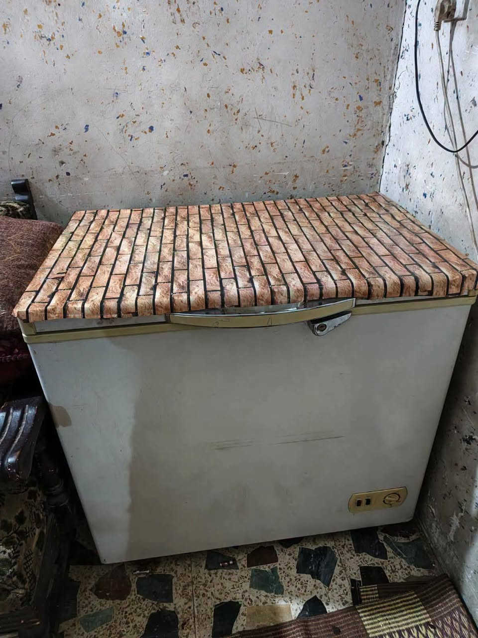اغراض مستخدم ونظيفه عن فحص مكان بغداد يوجد توصيل بكروه داخل بغداد الشراي يسحب الصوره ويتواصل على الواتساب ***********
