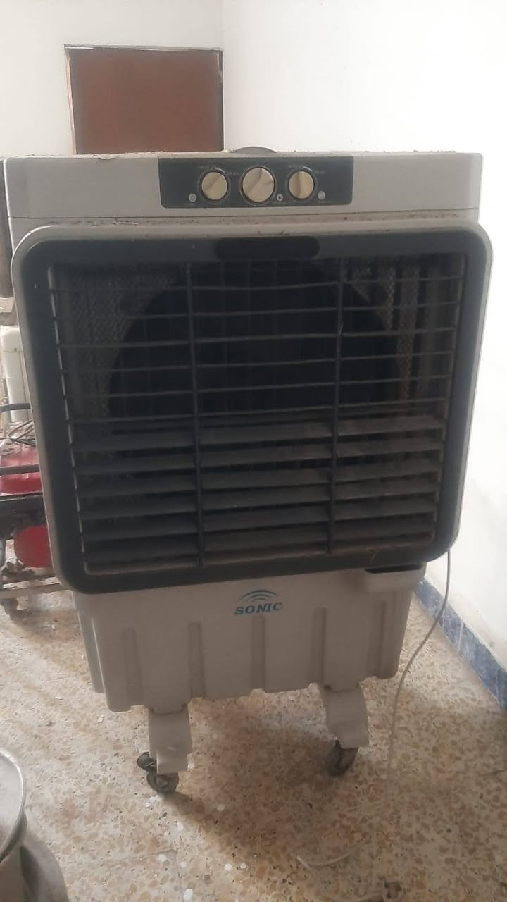 اغراض مستعملة نضاف للبيع مكان اربيل هفالان للتواصل ***********
