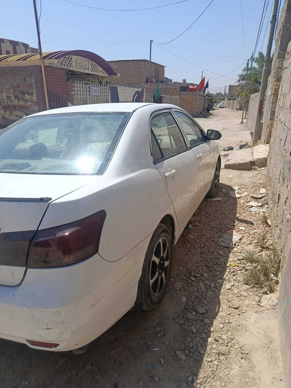 السلام عليكم بوايدي موديل 13 كير عادي بلادي على وضع الشركه سياره جاهزه اي نقص مابيه 
مكاني بابل حله 
بيه صبغ تلكيط اخياسات 
سعره مناسب وتساب اتصال ماسنجر متواجد 
***********

