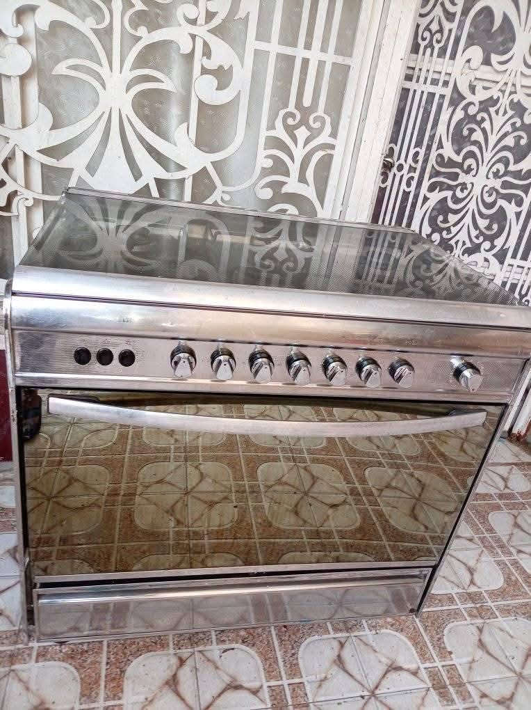 غراض للبيع 
مكلفه بل نشر 
عنوان كوت داموك طشاش 
رقم ***********
