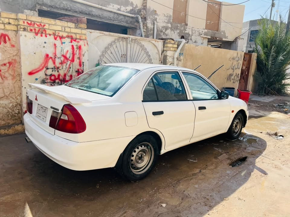 السلام عليكم لانسر موديل 2001 مكينه 1600 كير مكينه كفاله حداديه ٦٠ بل ١٠٠ تبريد ثلج تدفئه شغاله كهربائيات كلهن شغالات مصبوغه حزام جماليه رقم بغداد مداور ثاني يوم للاستفسار واتساب *********** مكانها ديوانيه
