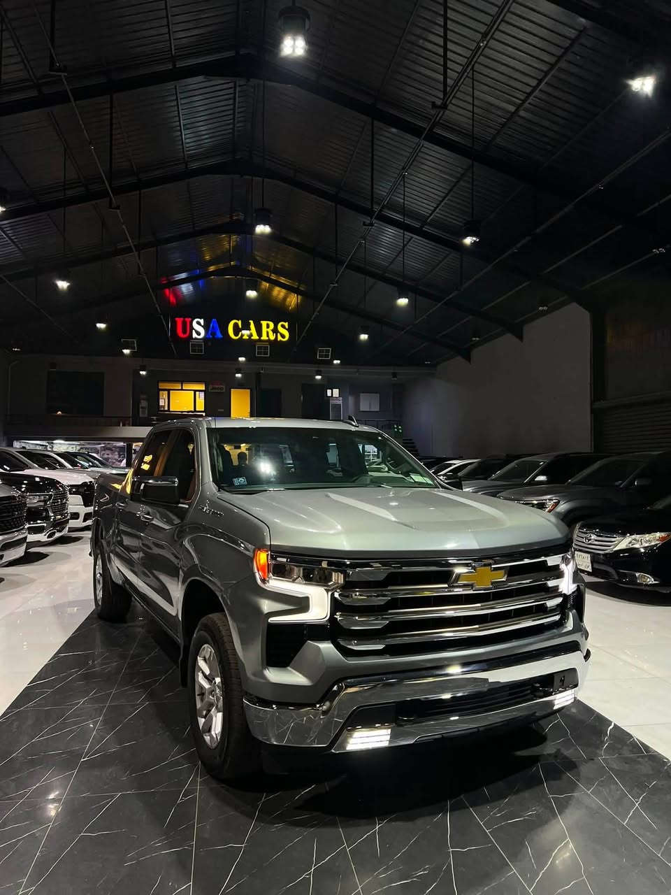 Chevrolet Silverado 
2024      LT   2.7  - 4x4

بسمە و شغال
شاشە و کامیرە
لایت لید
کوشین کهرابایی
کوشینات هیتر
سوکان هیتر
رادار
باب طویل
بودی قصیر

1GCPDKEK8RZ211707      ‌                             رقم شاصي
23.000 mile
2 قطعە صبغ

معرض ( رێبوار سالار صالح ) اربیل شارع ١٠٠م
***********
***********

