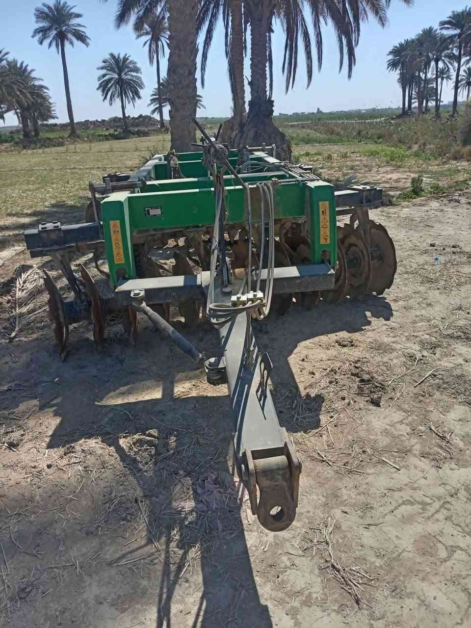 سلام عليكم دسك لبيع حجم 24 تركي مشتغل شي قليل الاستفسار رقم الهاتف ***********
