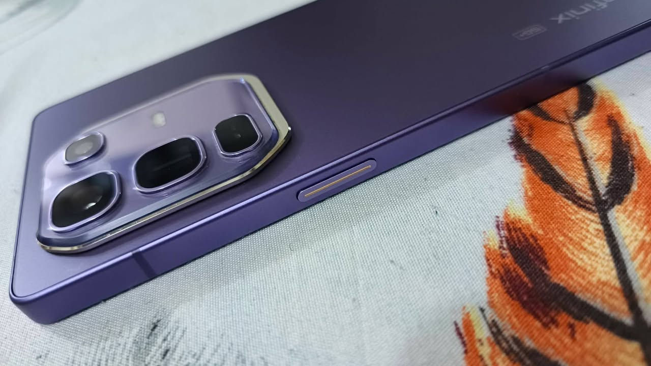 للبيع نوت 50 برو بلص 5G
كامل ملحقات نضافة 100/100
سعر 370 وبي مجال بسيط
مكاني بغداد جسر ديالى الزعفرانية
***********
